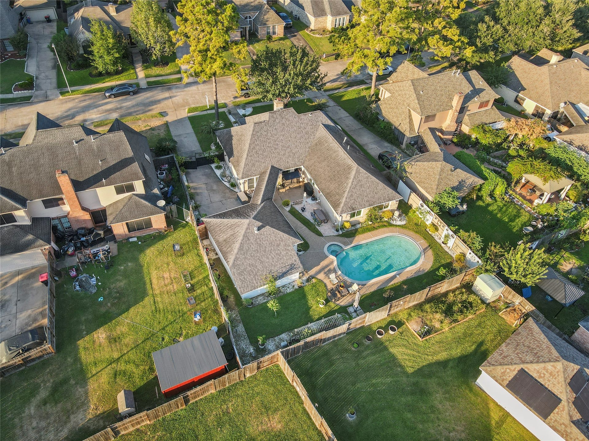 15035 Vistamont Drive, Houston, TX 77083 15035 Vistamont Drive, Houston, TX 77083