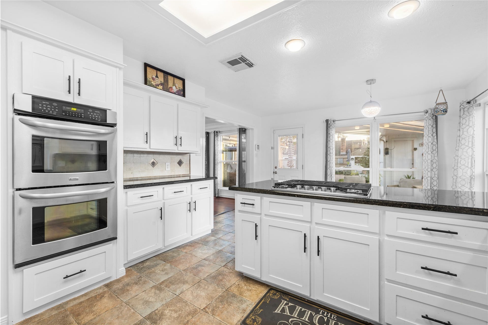 15035 Vistamont Drive, Houston, TX 77083 15035 Vistamont Drive, Houston, TX 77083