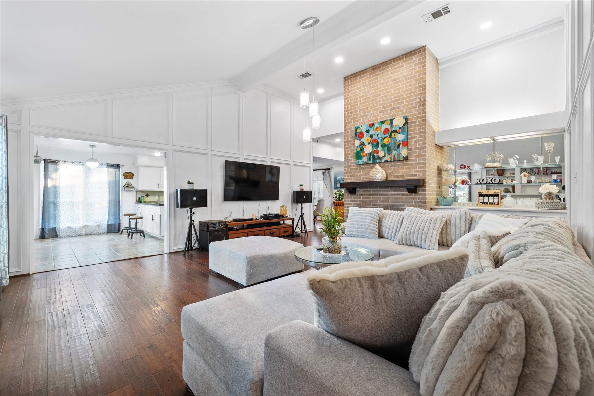 15035 Vistamont Drive, Houston, TX 77083 15035 Vistamont Drive, Houston, TX 77083