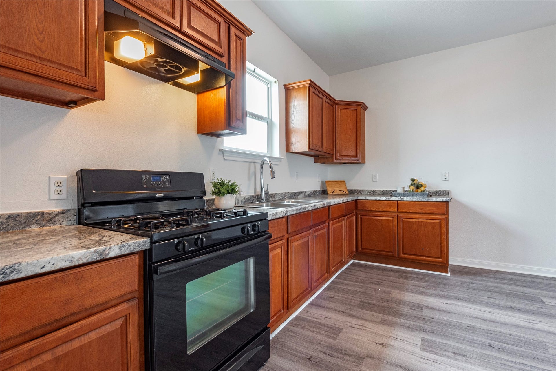 1101 54th Street, Galveston, TX 77551 1101 54th Street, Galveston, TX 77551
