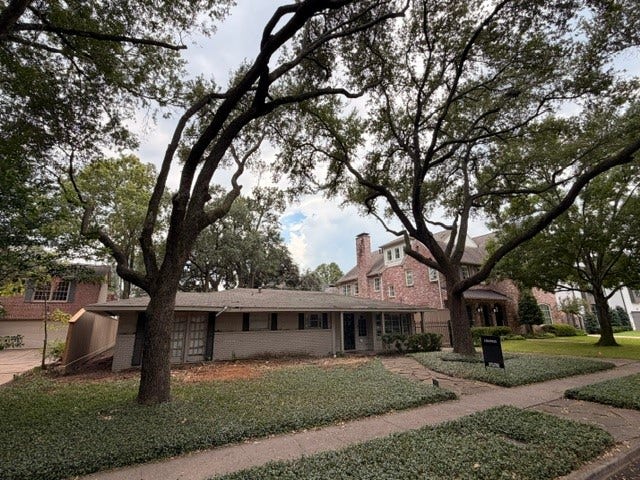4019 Sul Ross Street, Houston, TX 77027 A view of the existing home showcasing the beautiful existing Live Oaks.