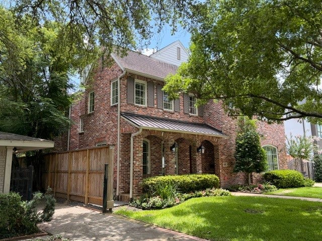 4019 Sul Ross Street, Houston, TX 77027 The custom home next door that Rallin Welch built about 20 years ago.