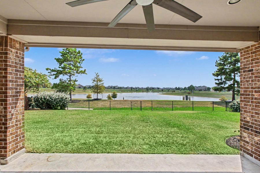 Property photo for 7415 Laguna Lake Drive, Spring, TX