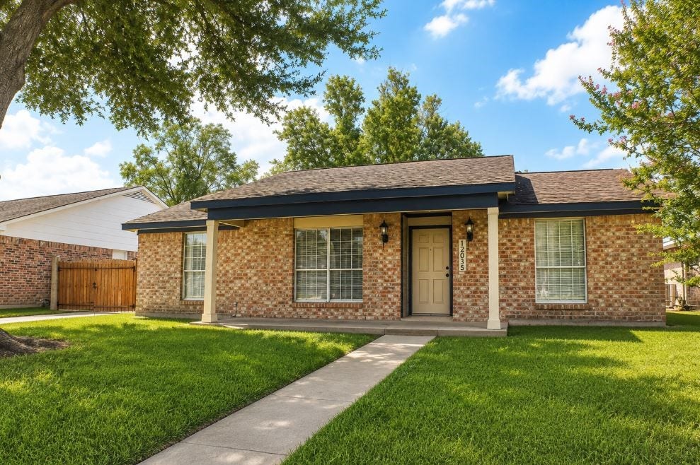 12035 Barrett Brae Drive, Houston, TX 77072