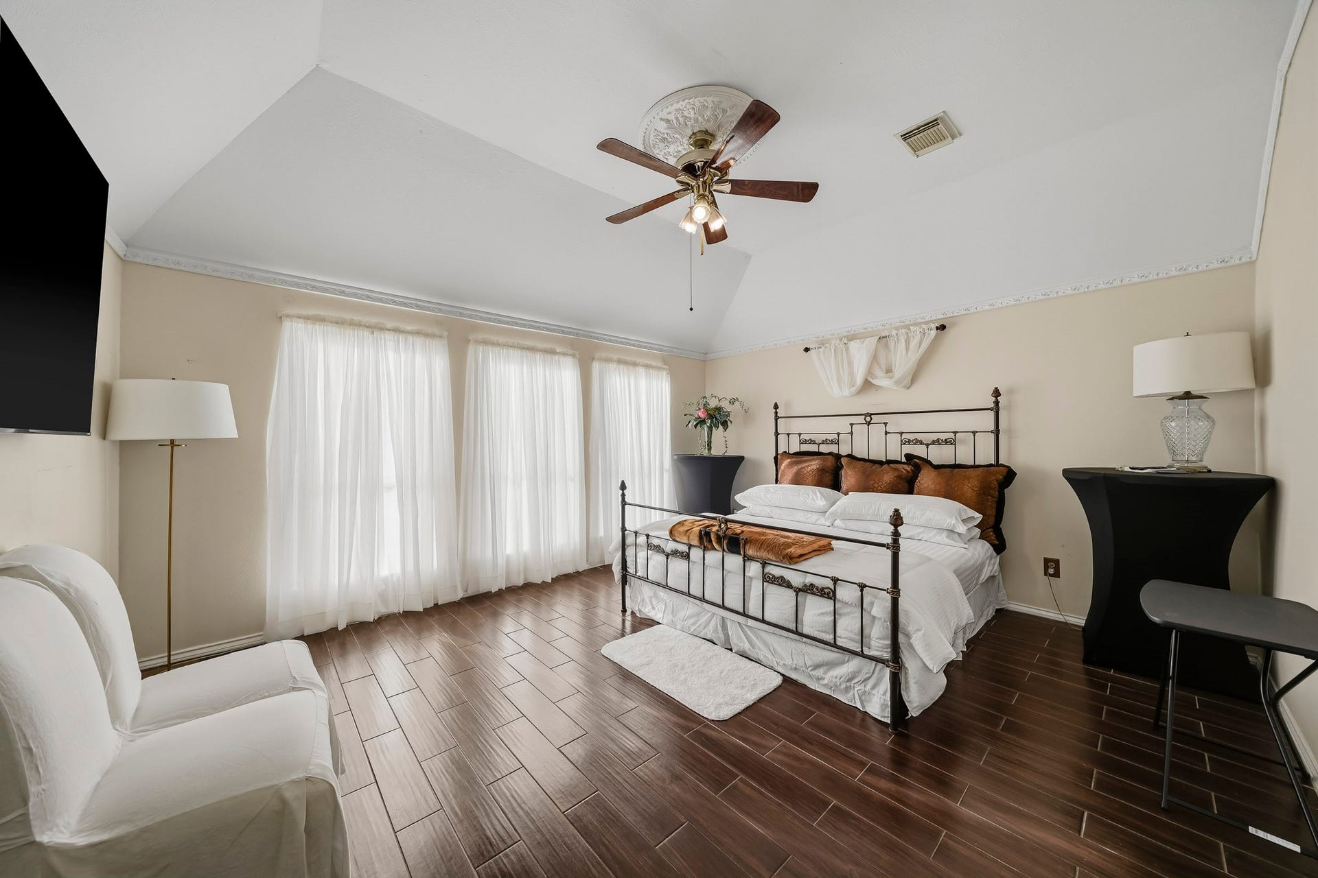 3802 Shady Breeze Drive, Houston, TX 77082