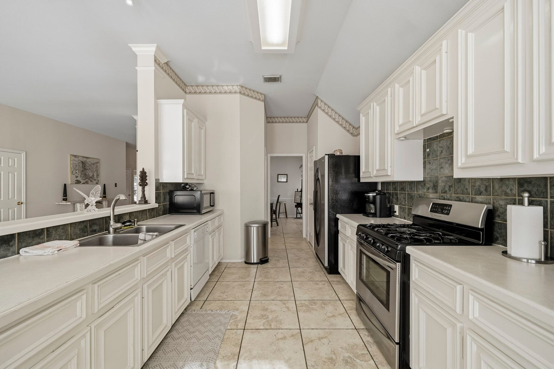 3802 Shady Breeze Drive, Houston, TX 77082