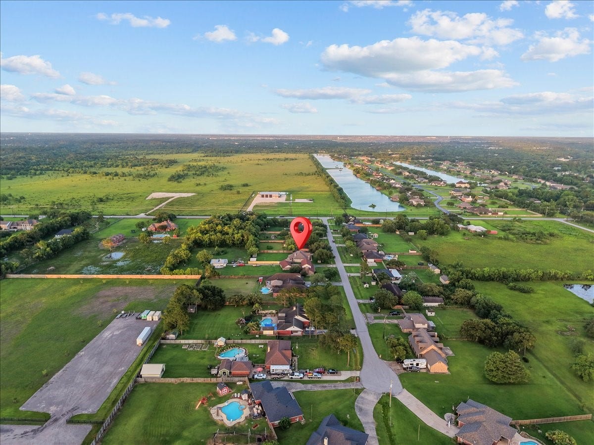 14018 Cimarron Road, Santa Fe, TX 77517 14018 Cimarron Road, Santa Fe, TX 77517