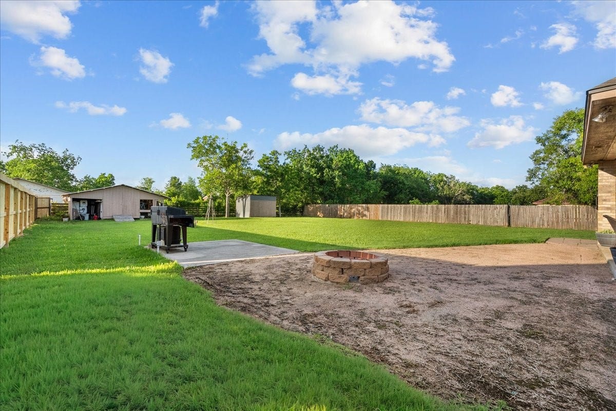 14018 Cimarron Road, Santa Fe, TX 77517 14018 Cimarron Road, Santa Fe, TX 77517