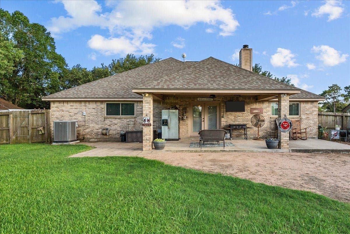 14018 Cimarron Road, Santa Fe, TX 77517 14018 Cimarron Road, Santa Fe, TX 77517