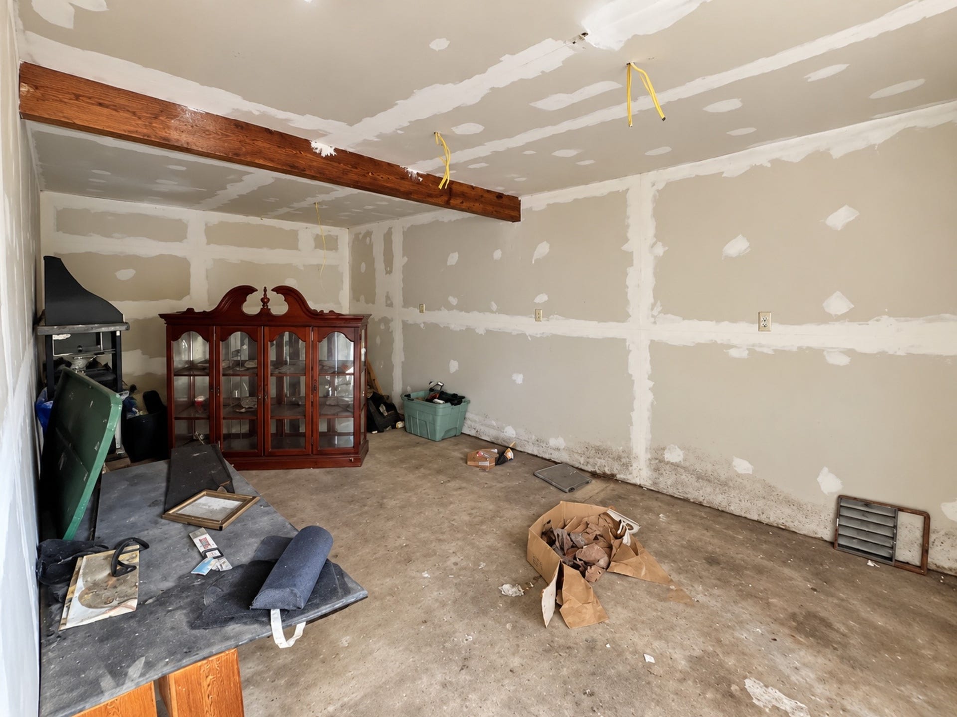 322 11th Avenue N, Texas City, TX 77590