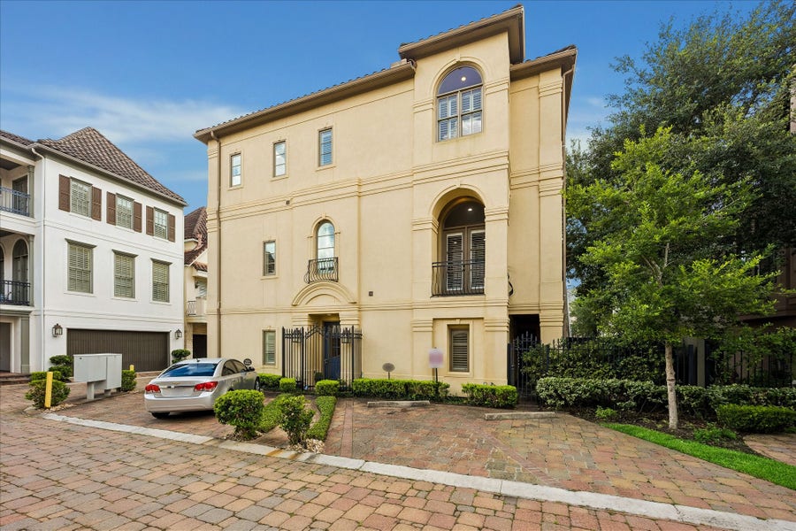 Property photo for 3120 Murworth Drive, Houston, TX