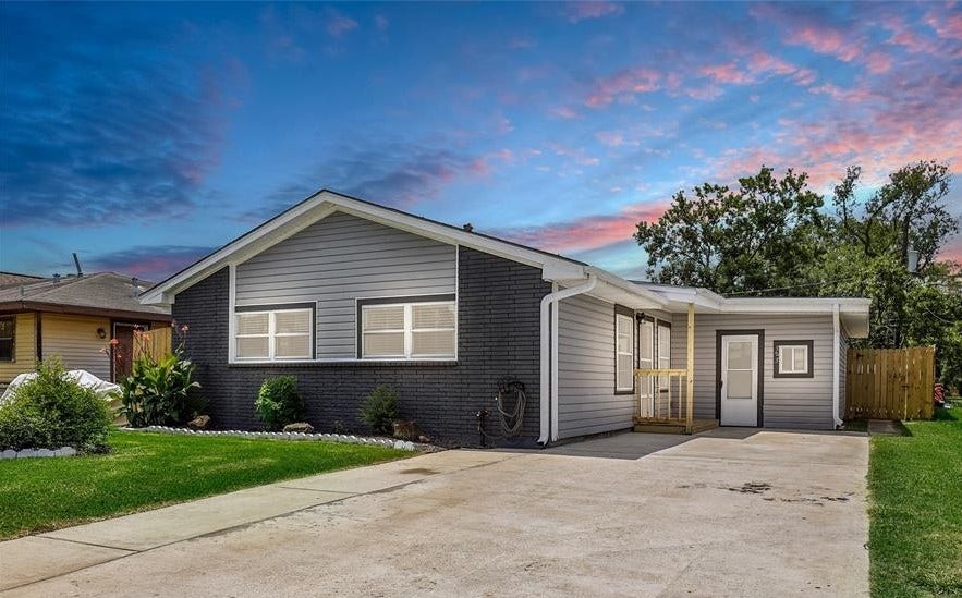 Property photo for 505 Cypress Avenue, Crosby, TX