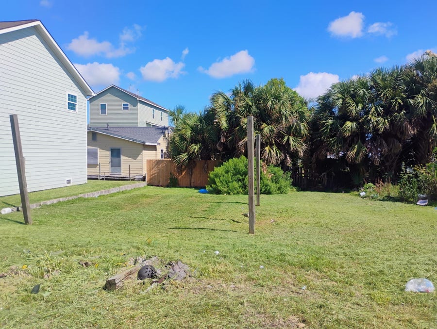 Property photo for 5928 Avenue T 1/2, Galveston, TX