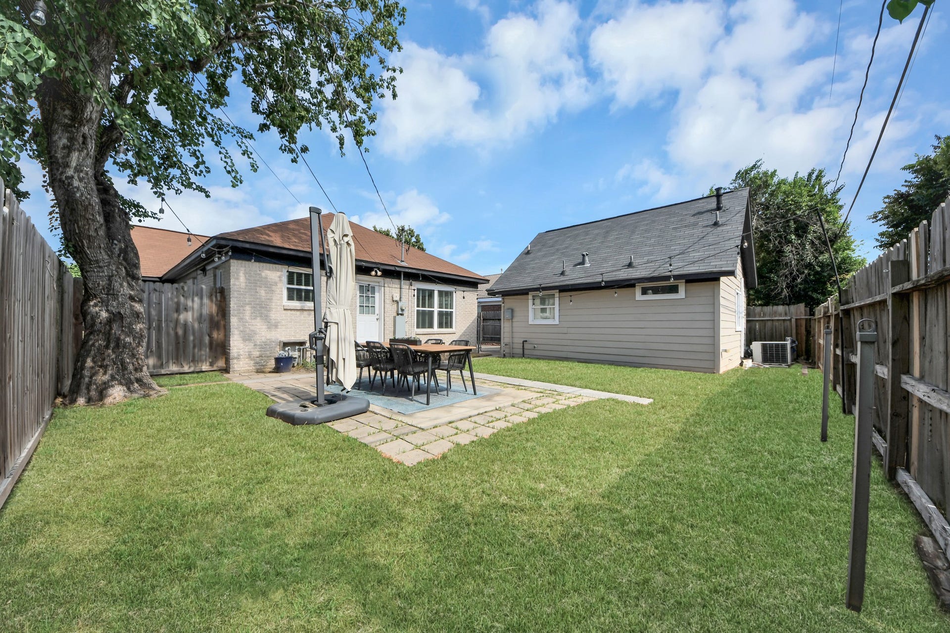Discover the appeal of Washington Terrace living, where historic homes, established streets, and proximity to Houston's major destinations create an inviting place to call home.