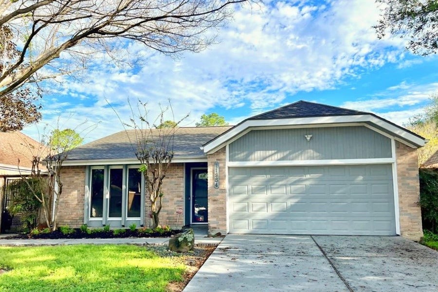 Property photo for 11954 Brook Meadows Lane, Meadows Place, TX