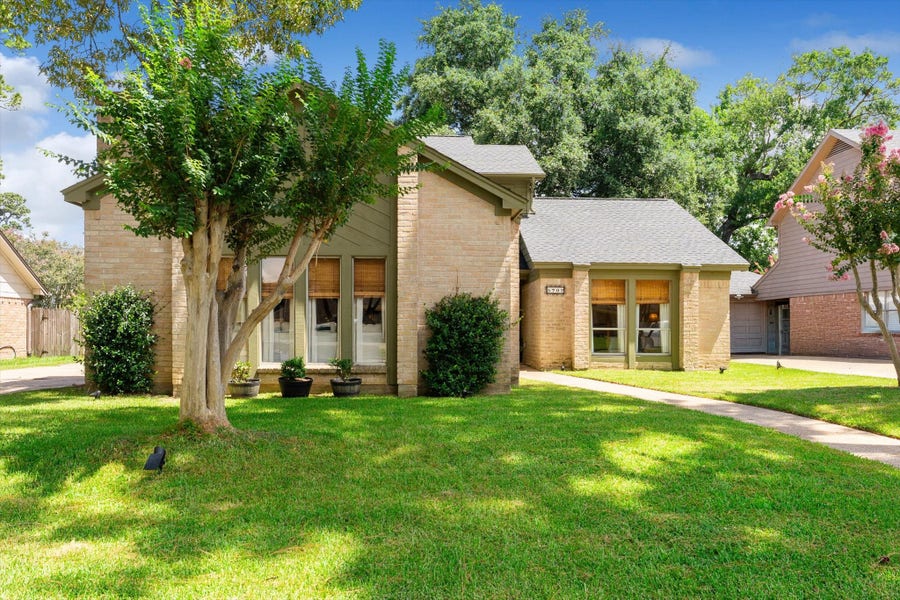 Property photo for 5707 Kiowa Timbers Drive, Humble, TX