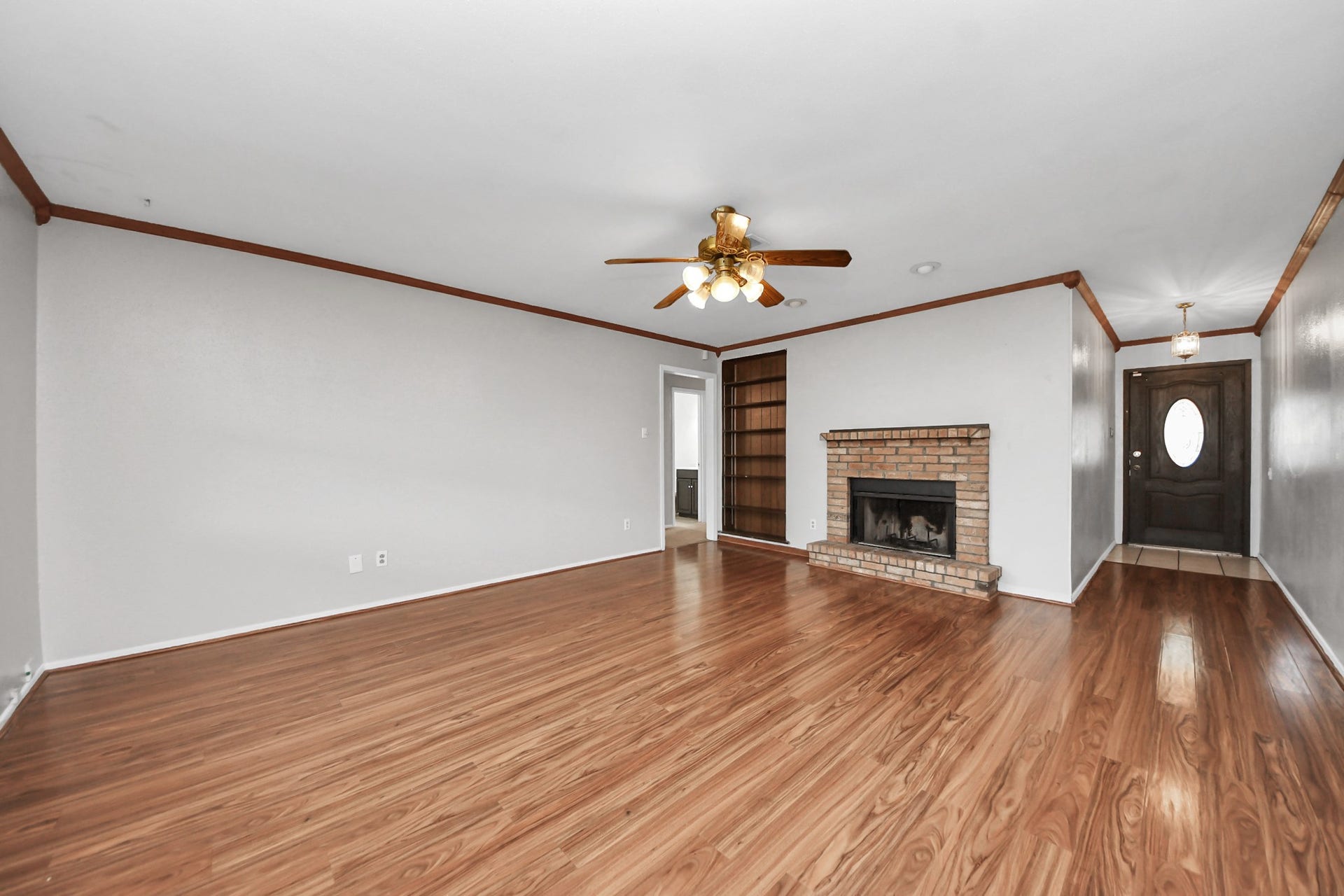 1110 E Brown Lane, Deer Park, TX 77536 1110 E Brown Lane, Deer Park, TX 77536