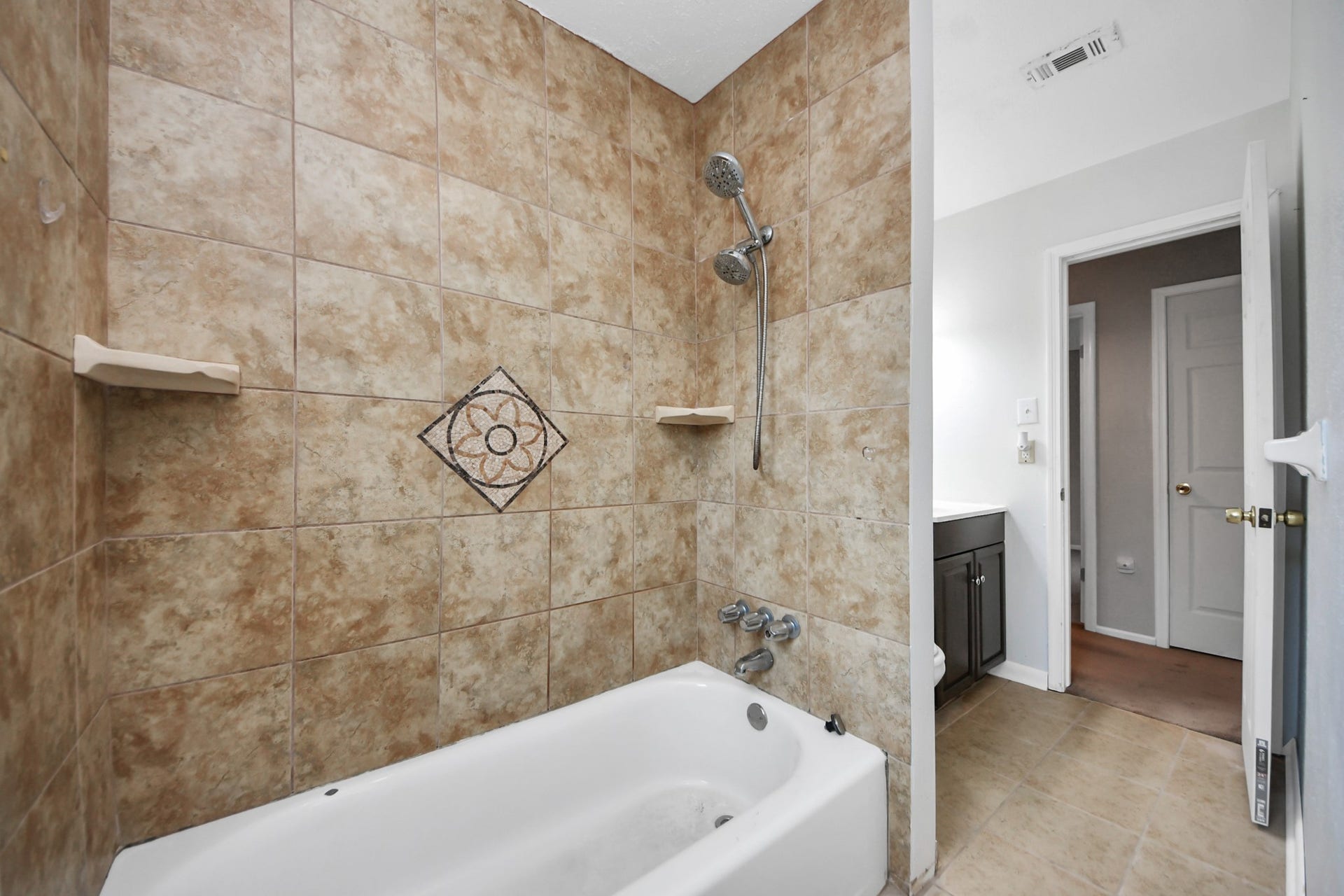 1110 E Brown Lane, Deer Park, TX 77536 1110 E Brown Lane, Deer Park, TX 77536