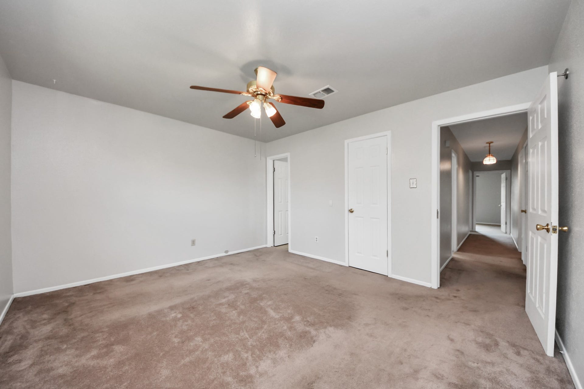 1110 E Brown Lane, Deer Park, TX 77536 1110 E Brown Lane, Deer Park, TX 77536