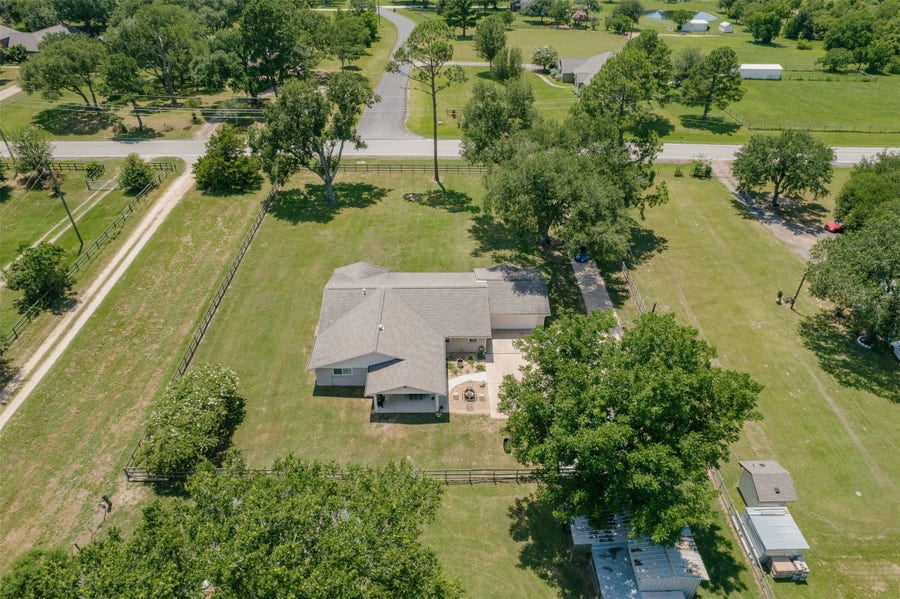 Property photo for 17318 Penick Road, Waller, TX
