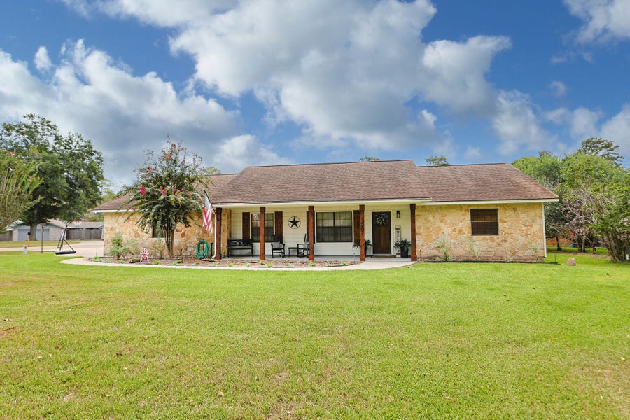 Property photo for 1207 Gail Drive, Pinehurst, TX
