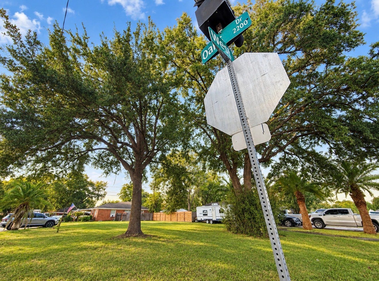 606 West Avenue, Pasadena, TX 77502