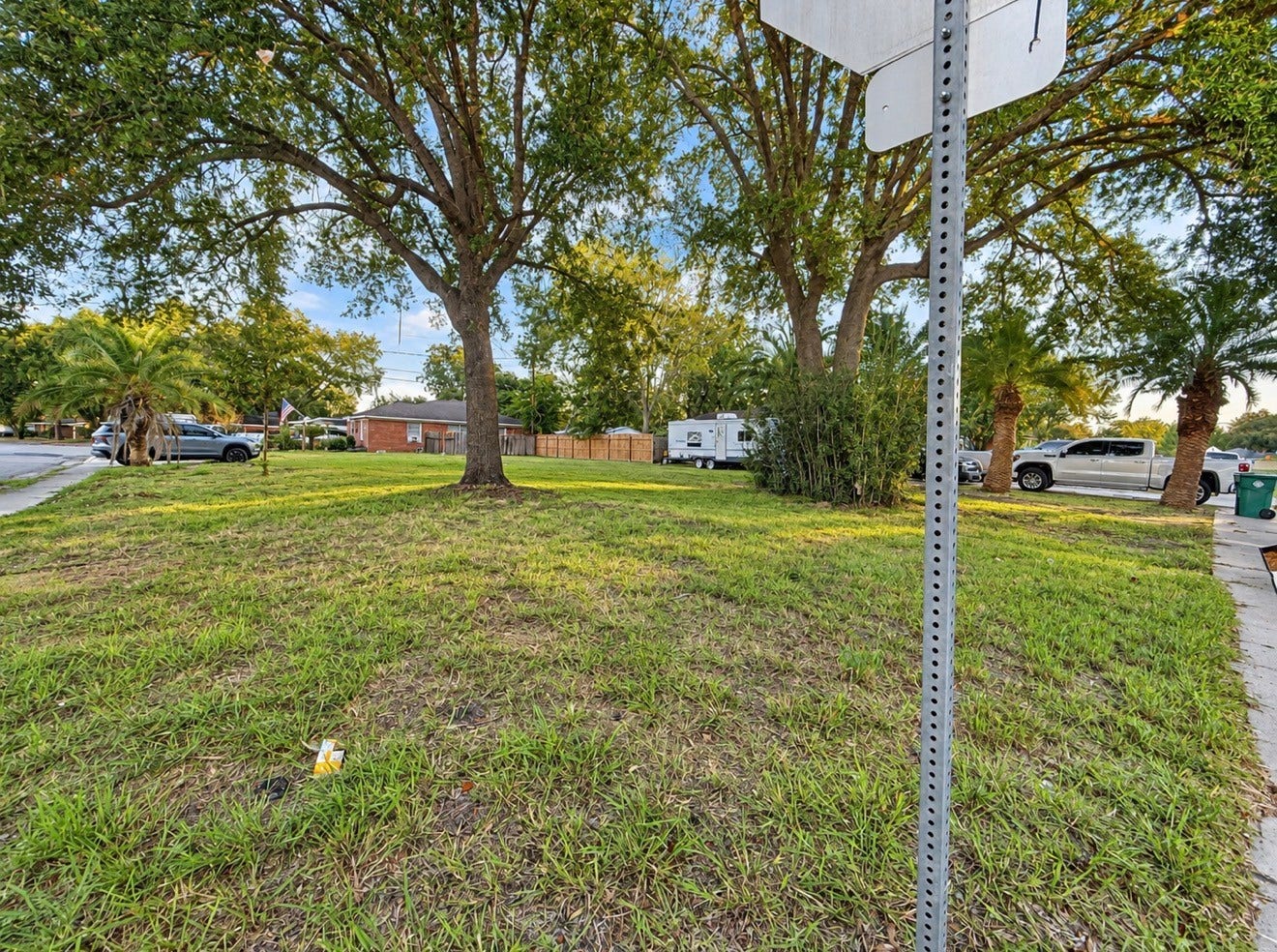 606 West Avenue, Pasadena, TX 77502