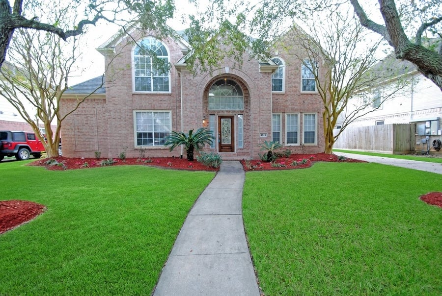 Property photo for 2111 Parkview Lane, Missouri City, TX