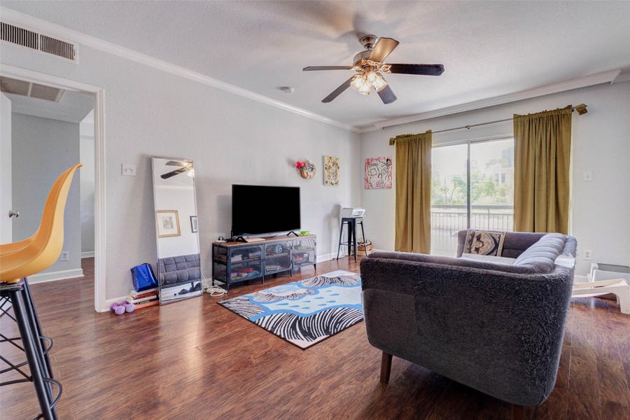 Property photo for 4515 Briar Hollow Place, #215, Houston, TX