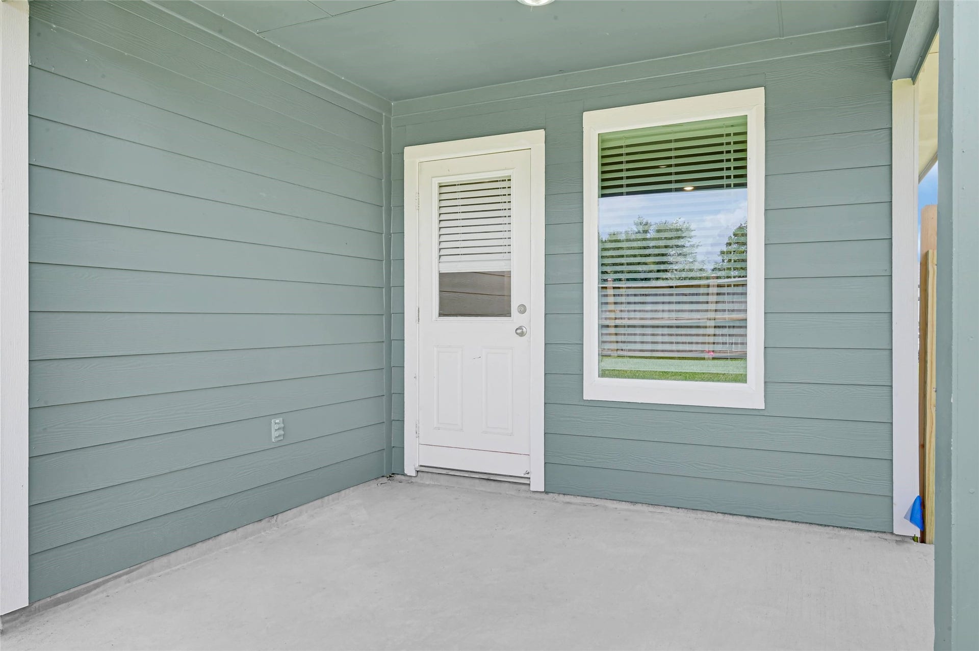 *Images and 3D tour are for illustration only and options may vary from home as built.