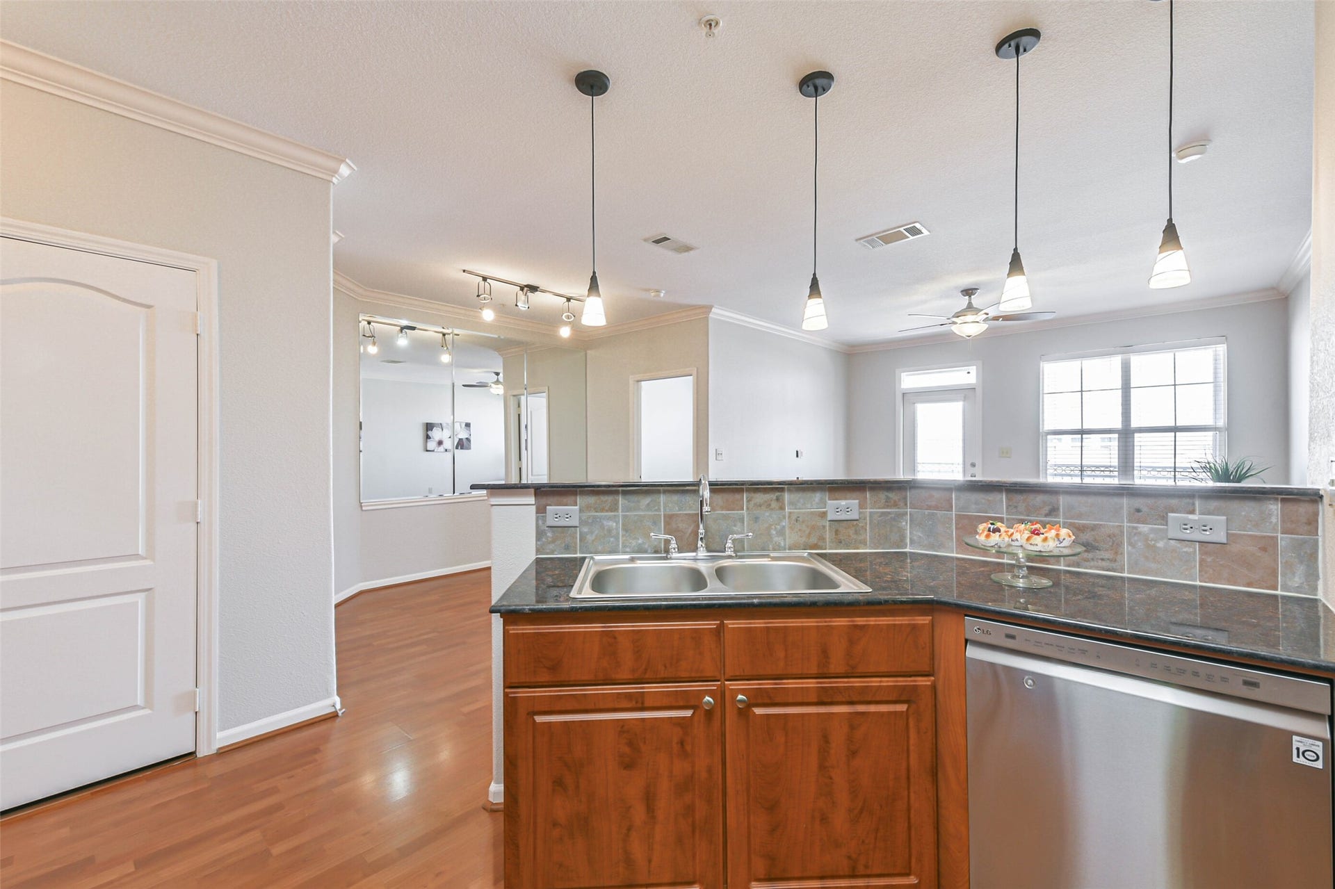 1711 Old Spanish Trail, #449, Houston, TX 77054 1711 Old Spanish Trail, #449, Houston, TX 77054