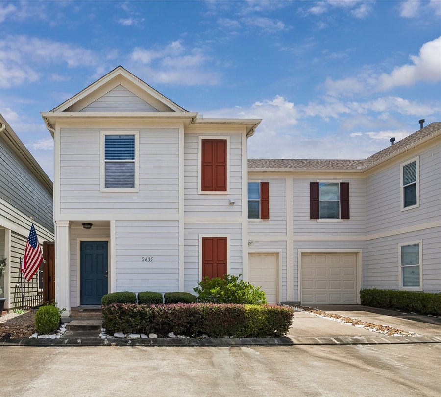 Property photo for 2635 Woodridge Cove Drive, Houston, TX