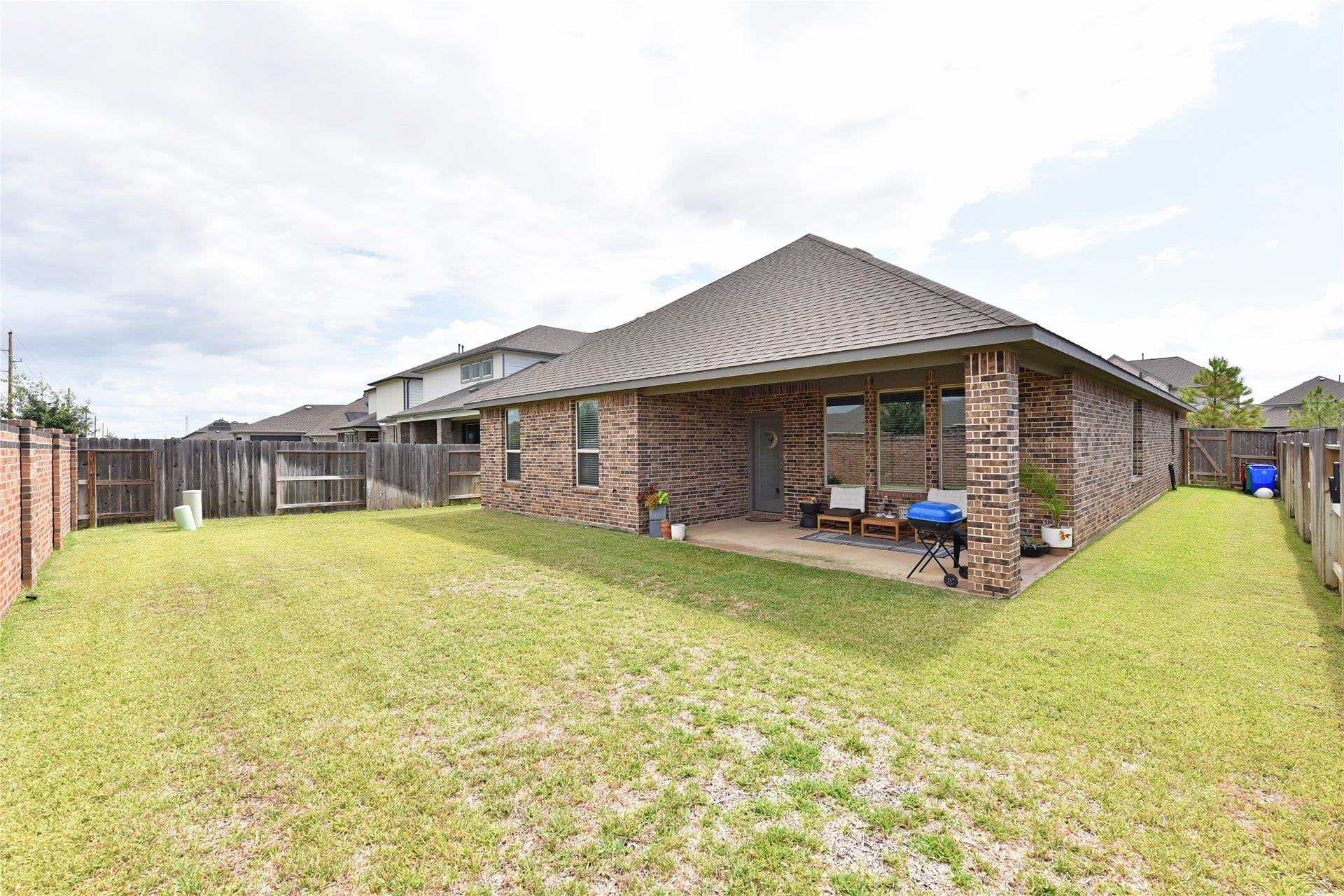 1533 Sunrise Gables Drive, Katy, TX 77493