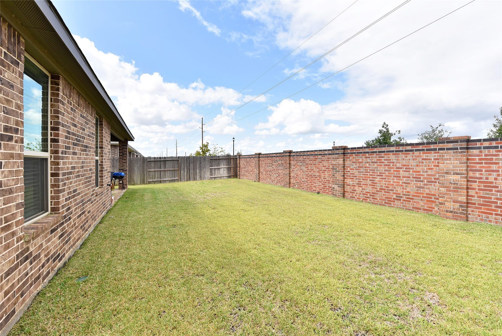 1533 Sunrise Gables Drive, Katy, TX 77493