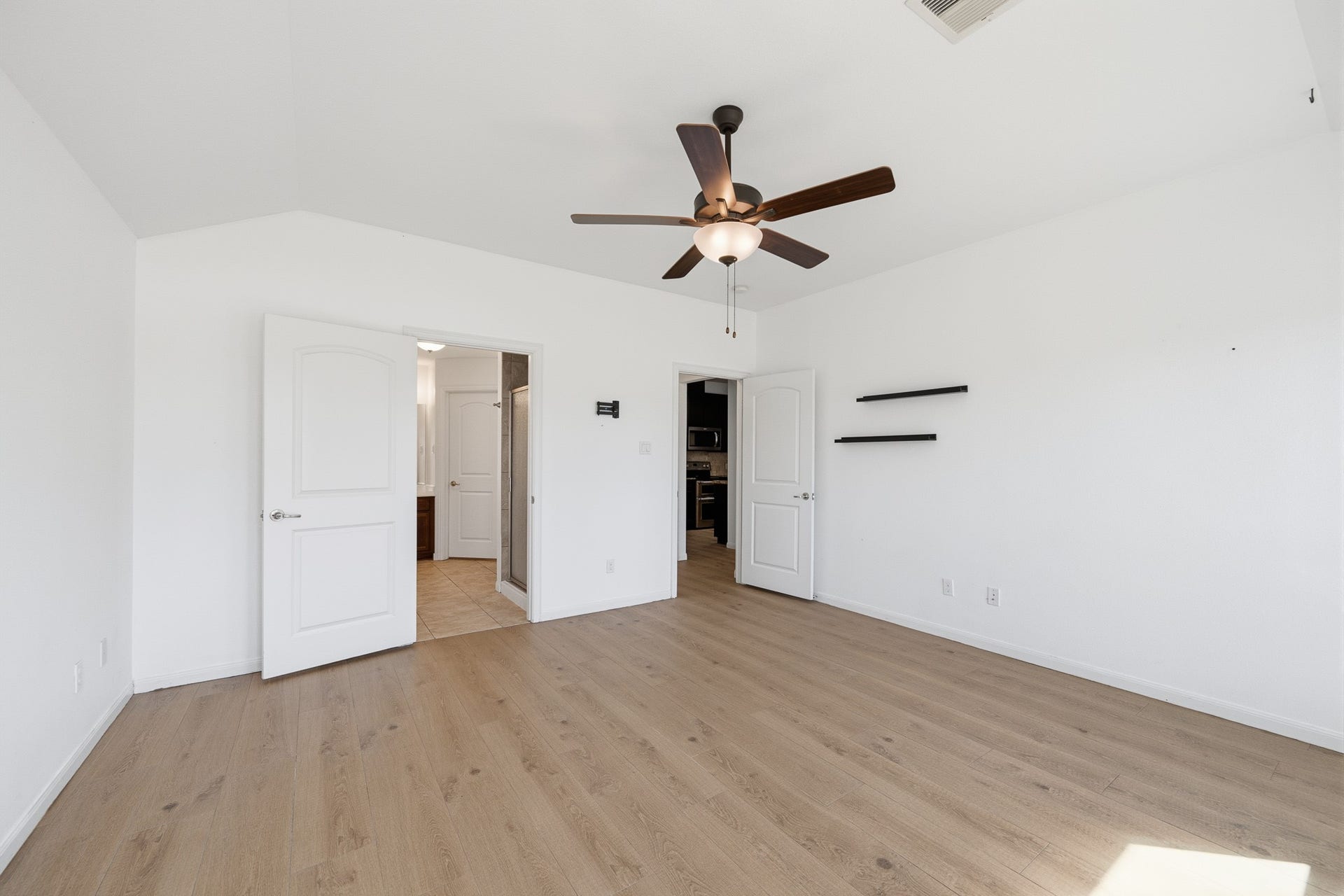 9303 E Lakeside Drive, Magnolia, TX 77354 9303 E Lakeside Drive, Magnolia, TX 77354