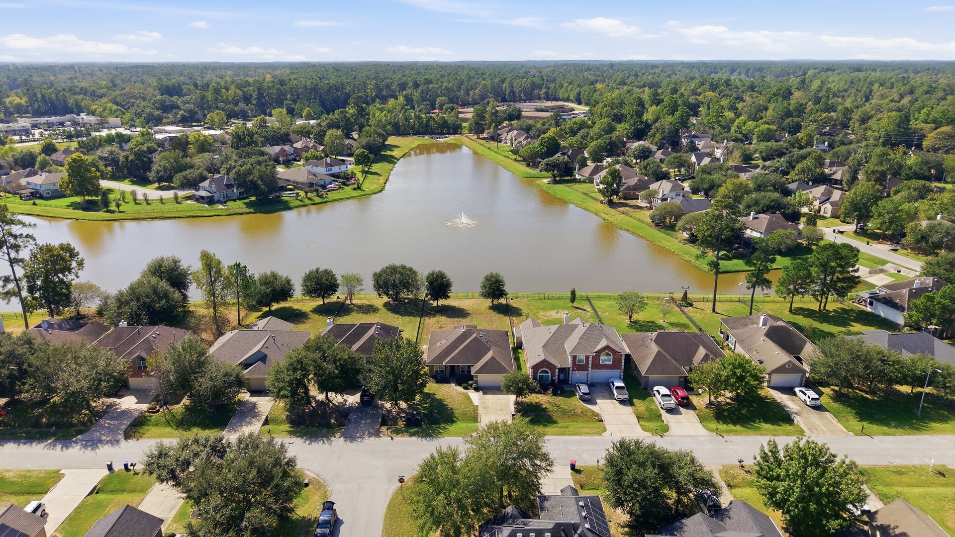 9303 E Lakeside Drive, Magnolia, TX 77354 9303 E Lakeside Drive, Magnolia, TX 77354