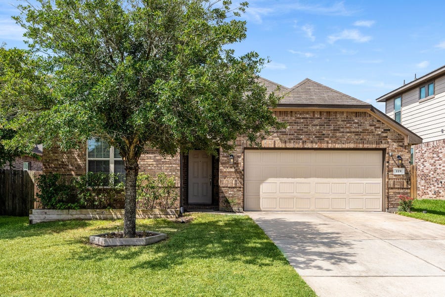 Property photo for 119 Country Crossing Circle, Magnolia, TX