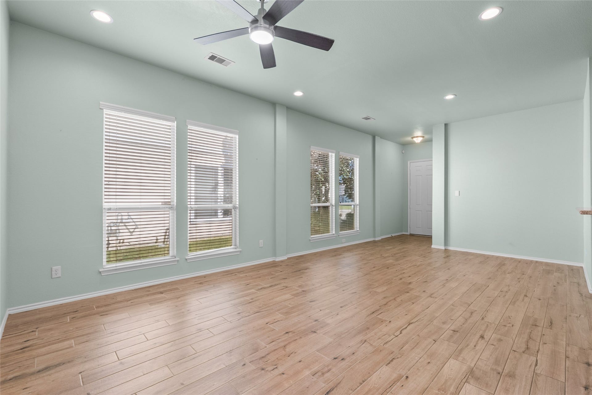 6607 Independence Boulevard, Baytown, TX 77521 6607 Independence Boulevard, Baytown, TX 77521