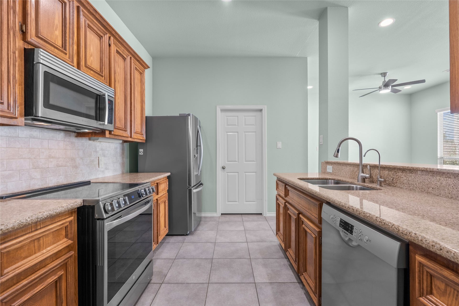 6607 Independence Boulevard, Baytown, TX 77521 6607 Independence Boulevard, Baytown, TX 77521