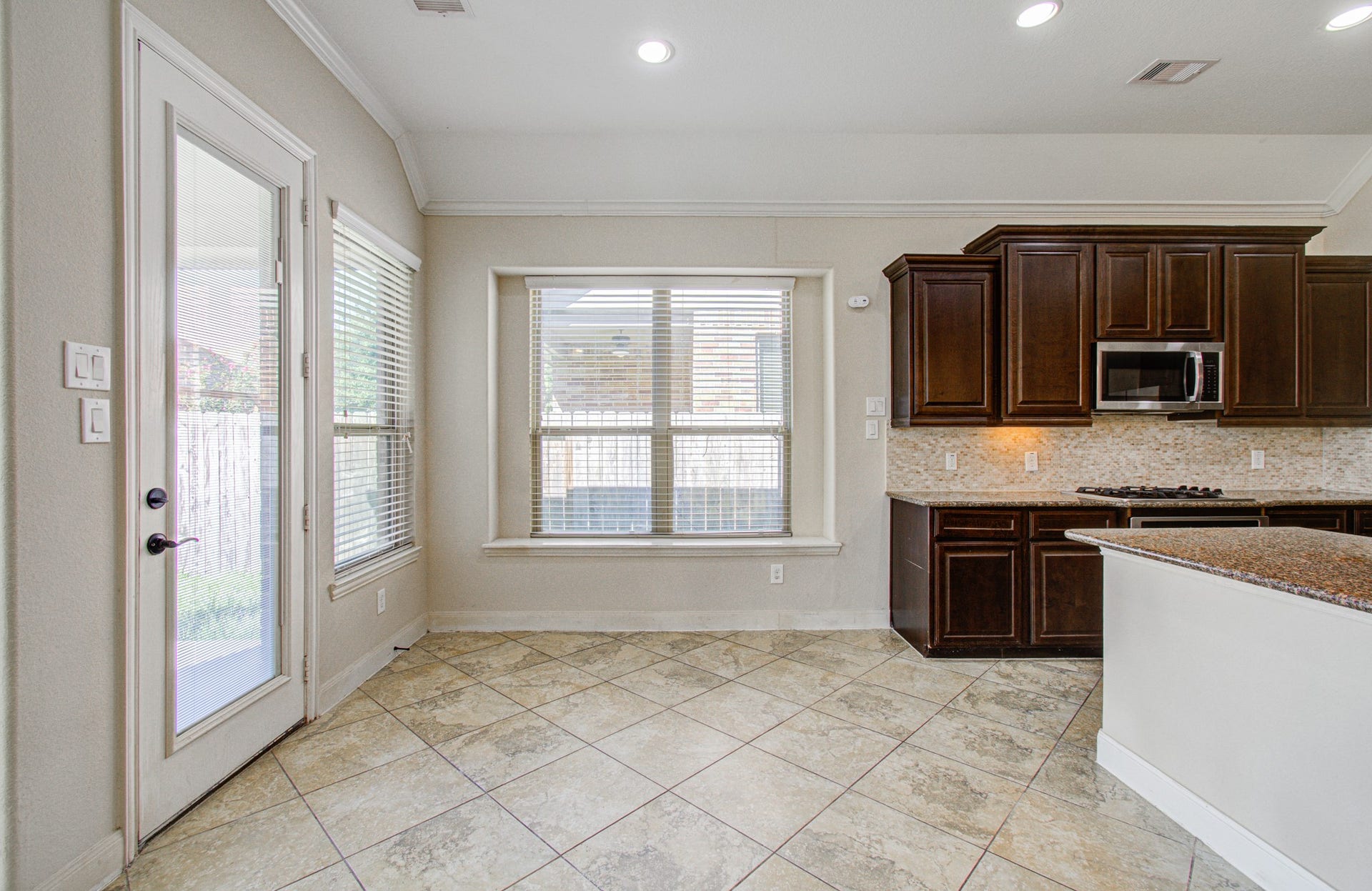 21346 Huron Bend Drive, Porter, TX 77365 21346 Huron Bend Drive, Porter, TX 77365