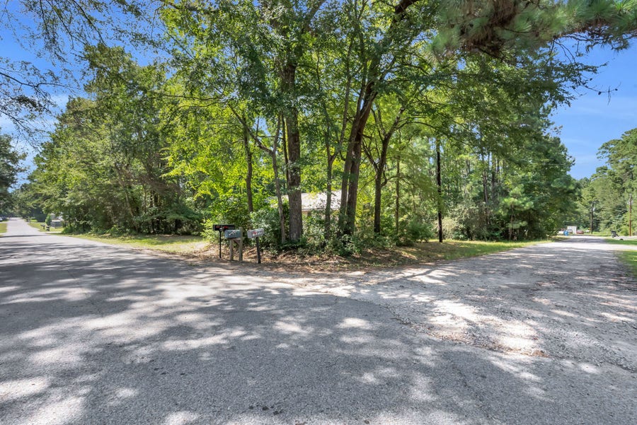 Property photo for 15861 Evergreen Lane, Montgomery, TX