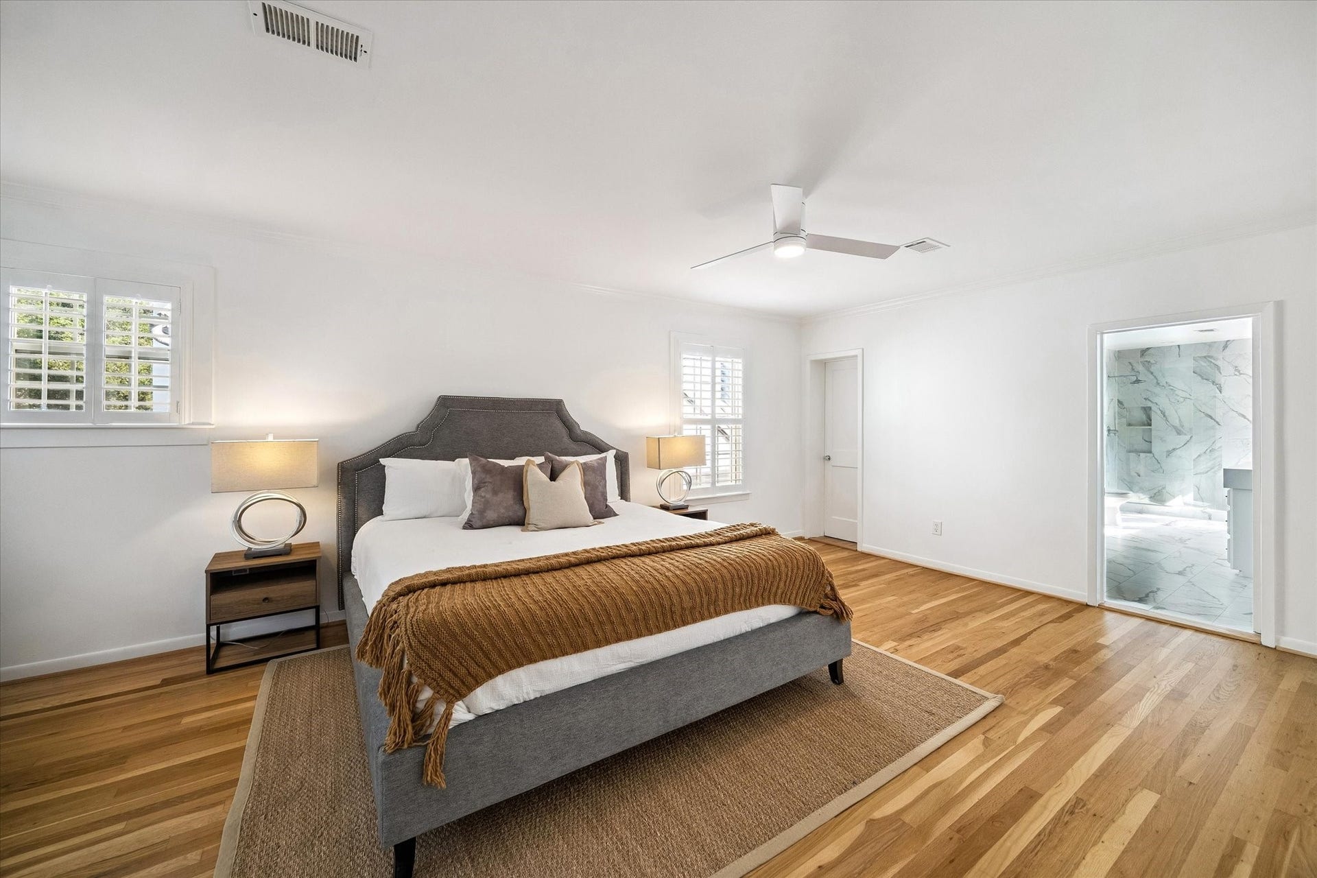 2041 Dryden Road, Houston, TX 77030 Primary Suite