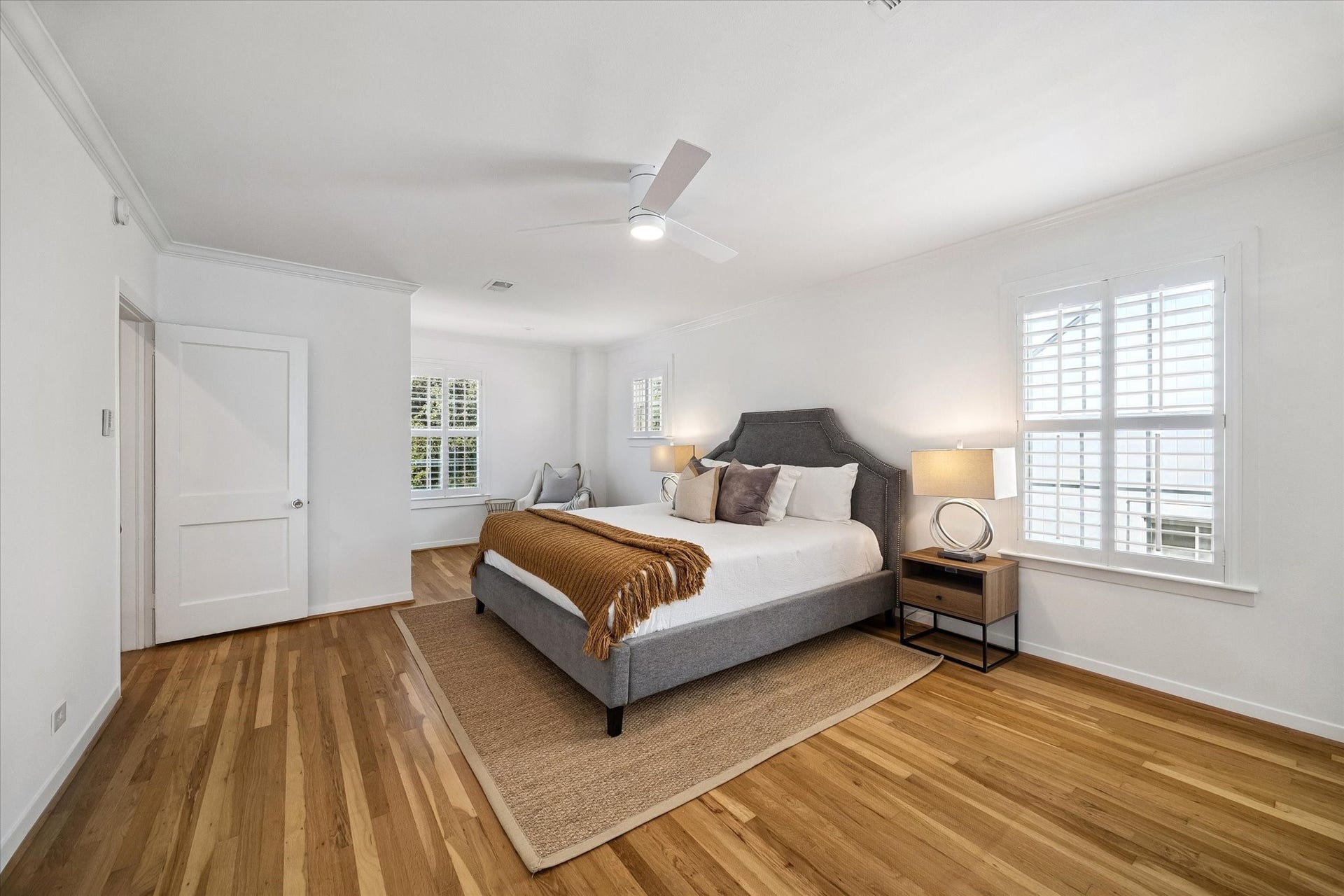 2041 Dryden Road, Houston, TX 77030 Primary Suite