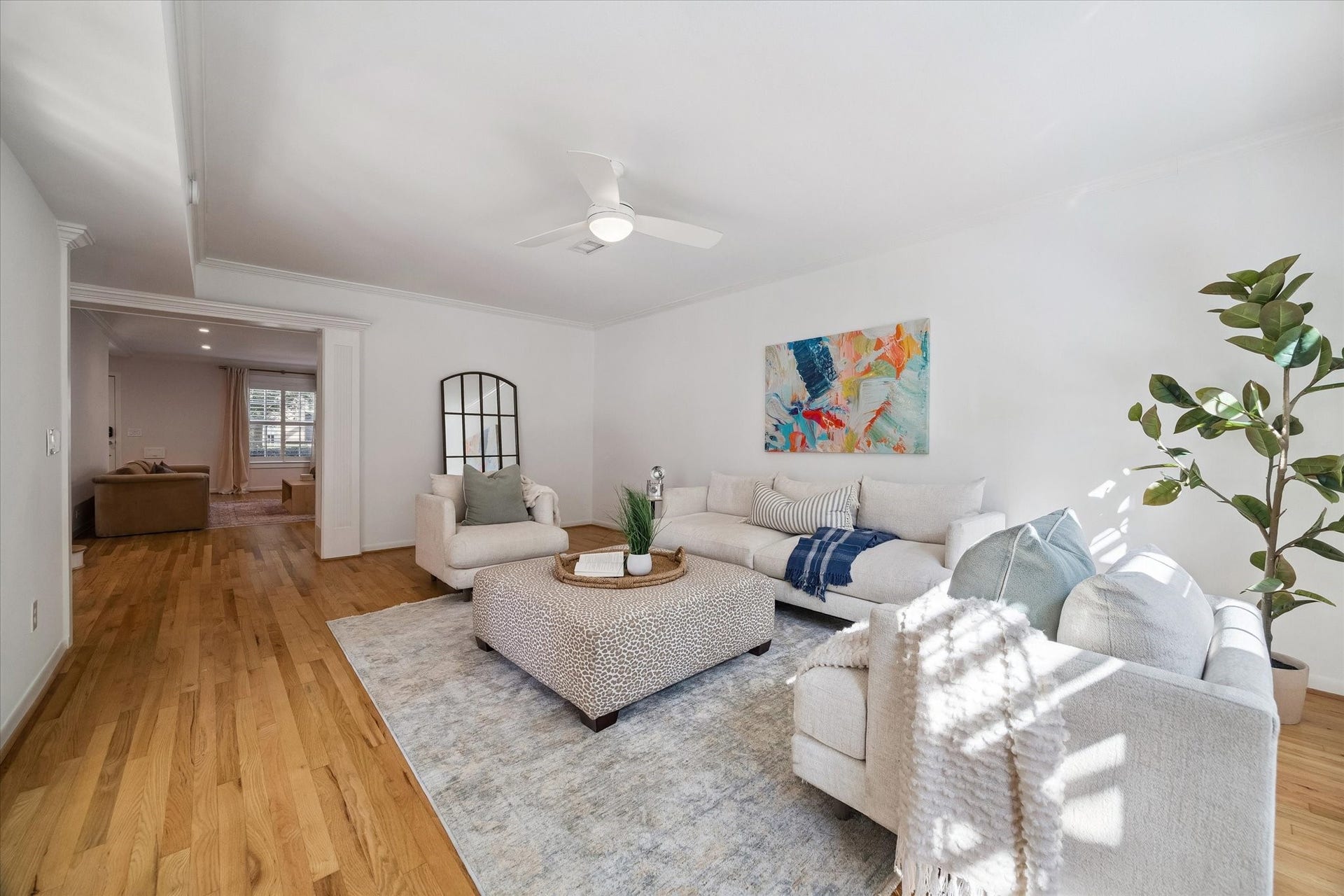 2041 Dryden Road, Houston, TX 77030 Family Room