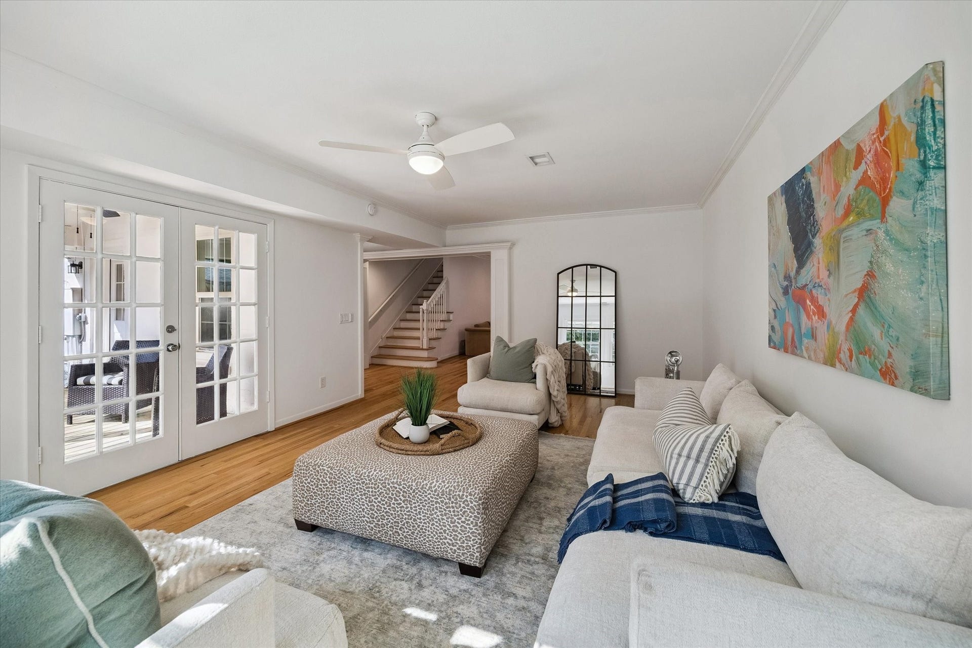 2041 Dryden Road, Houston, TX 77030 Family Room (with view of French doors to back deck)