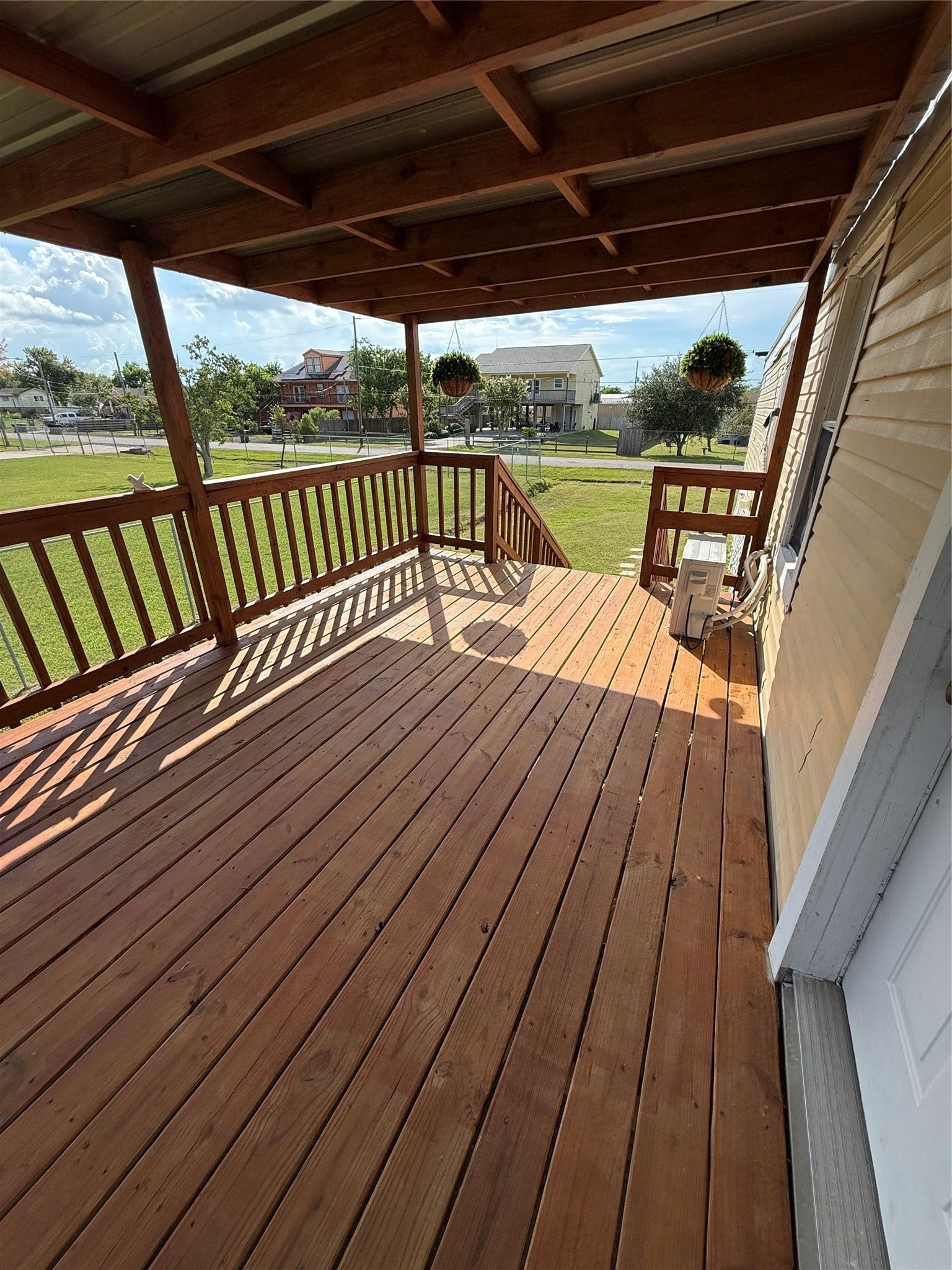 811 6th Street N, San Leon, TX 77539 811 6th Street N, San Leon, TX 77539