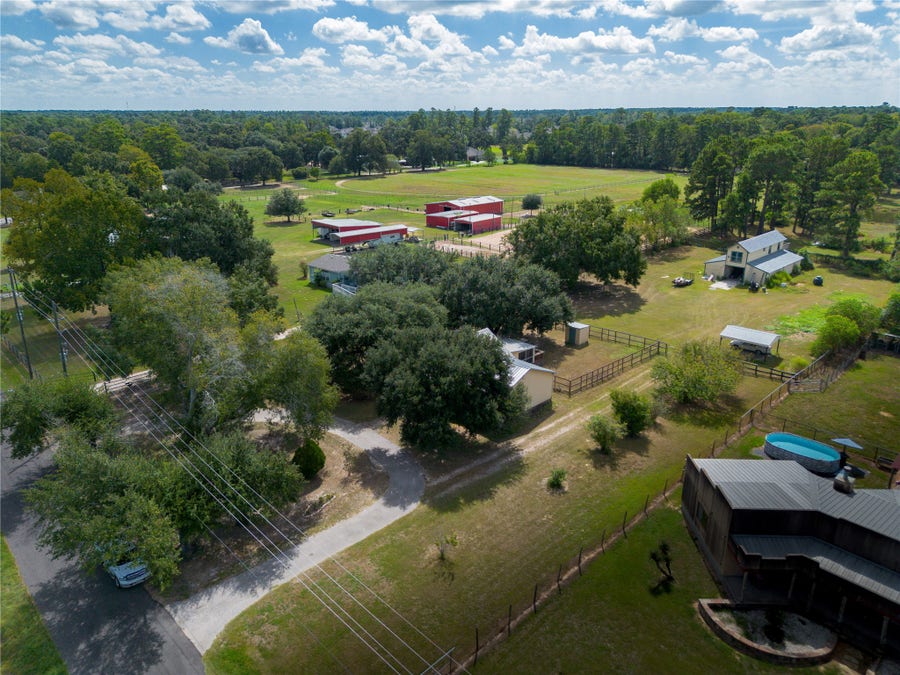 Property photo for 8631 Matthews Lane, Magnolia, TX
