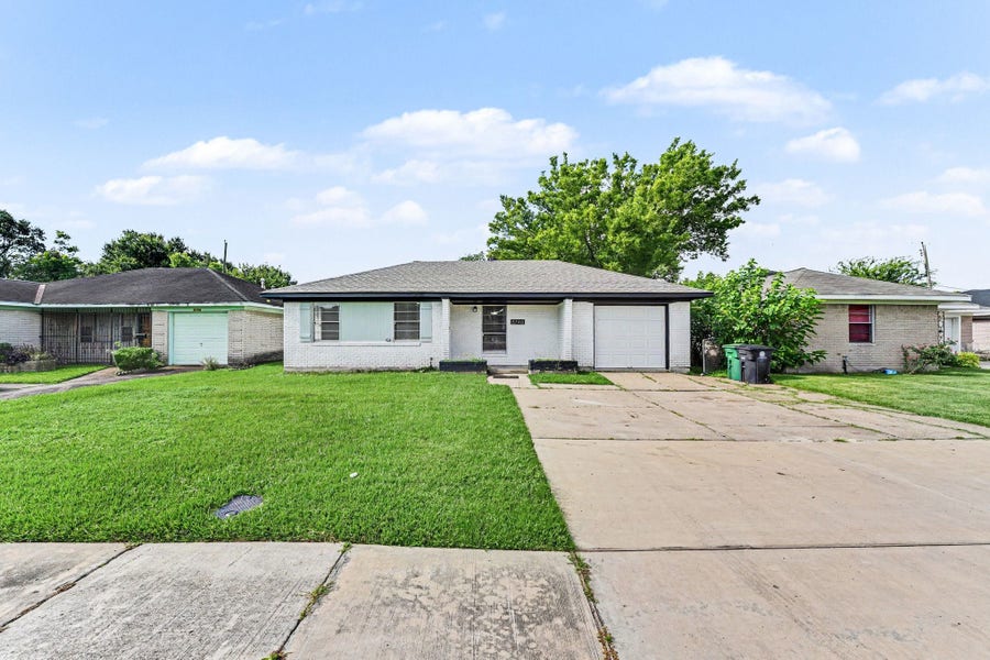 Property photo for 8746 Cowart Street, Houston, TX