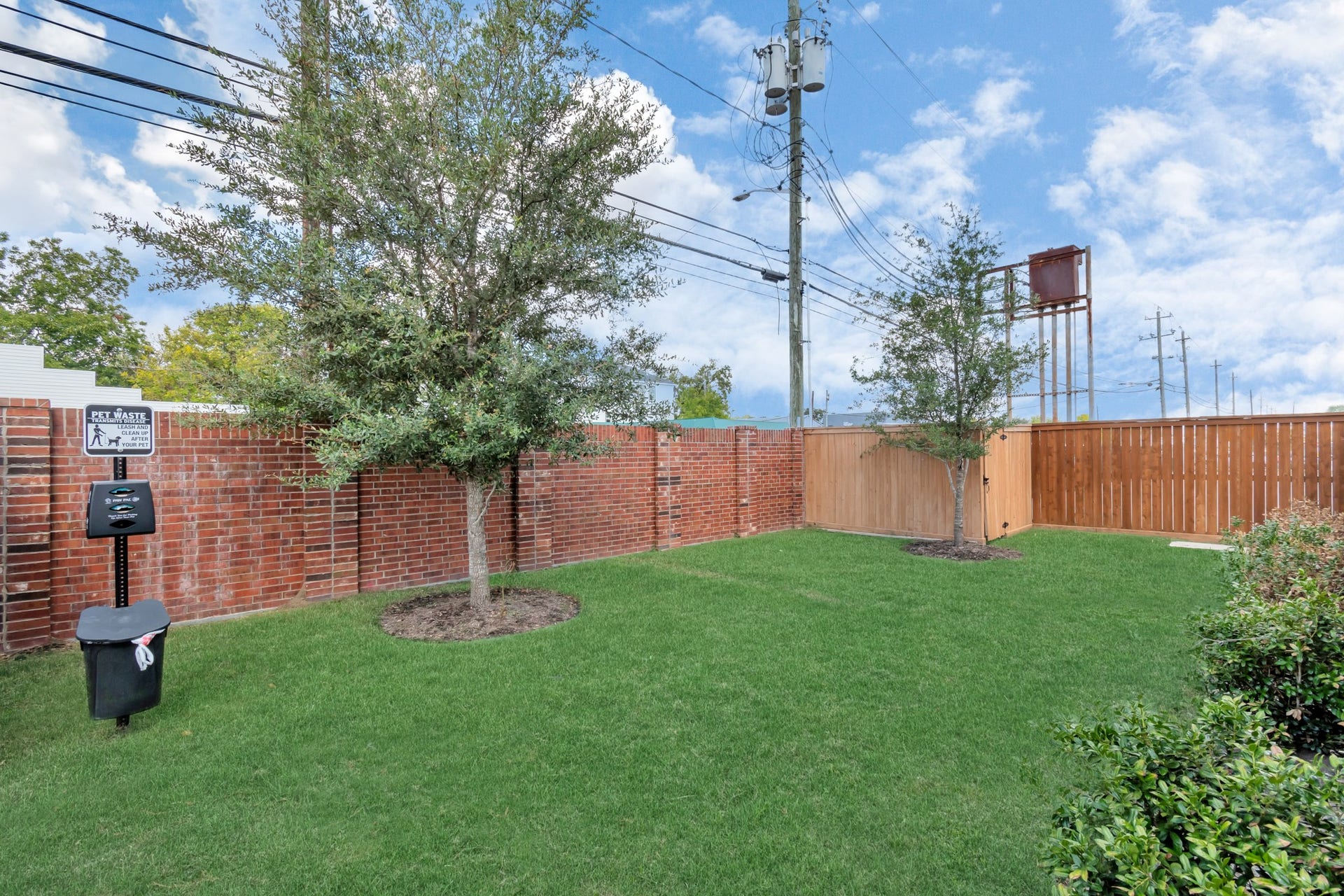 726 Strawberry Pines Court, Houston, TX 77009 Bark Park!