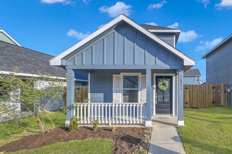 Property photo for 16939 Marie Village Drive, Conroe, TX